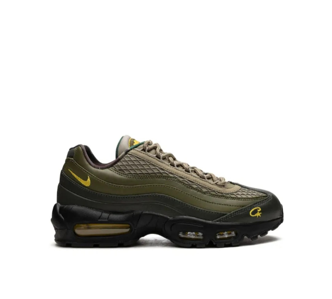 Nike
x Corteiz Air Max 95 SP "Rules The World"
