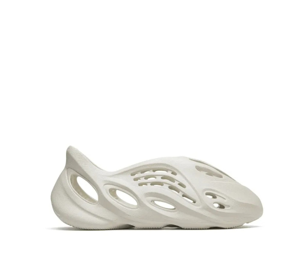 adidas Yeezy  Foam Runner "Arara