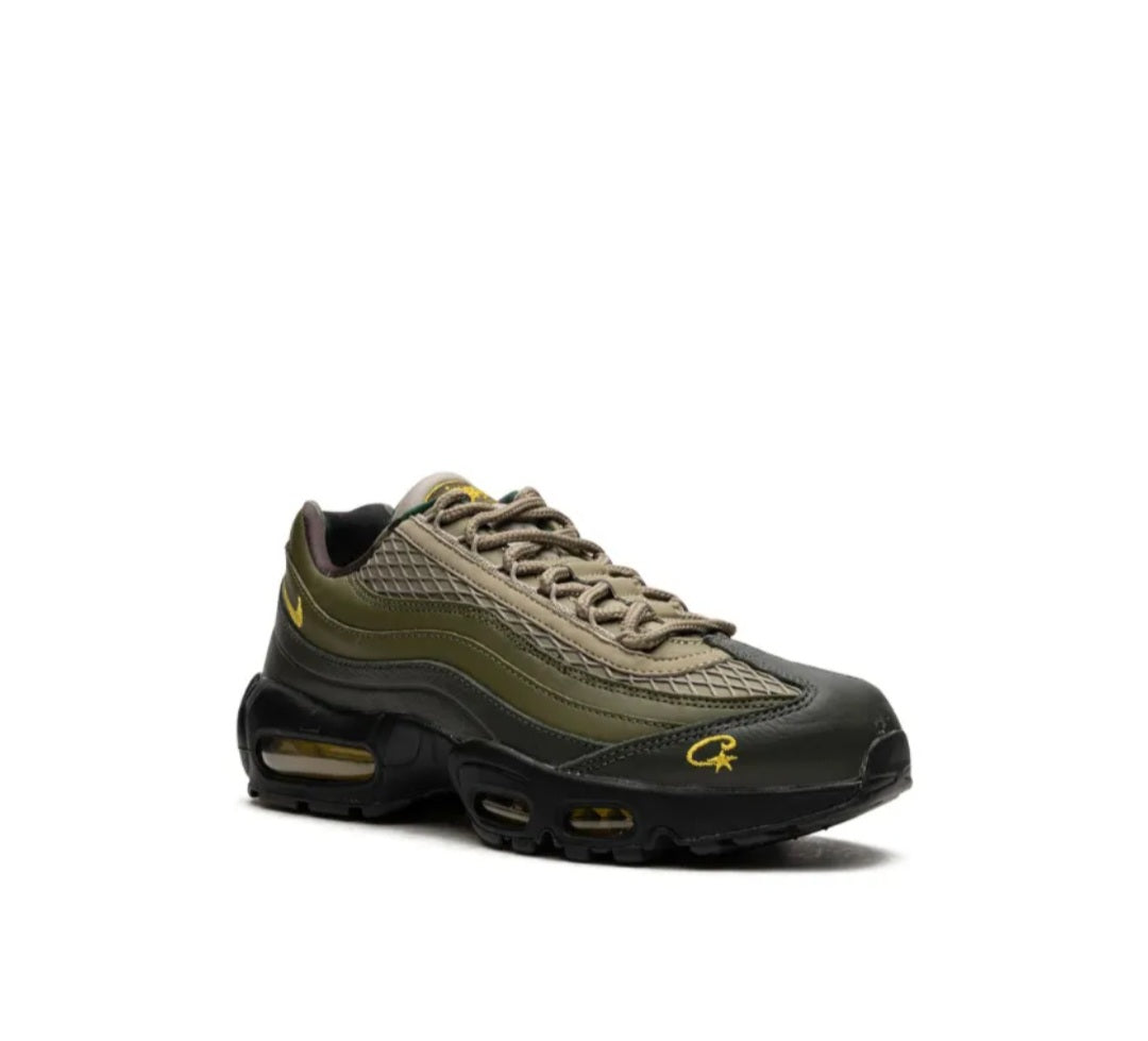 Nike
x Corteiz Air Max 95 SP "Rules The World"