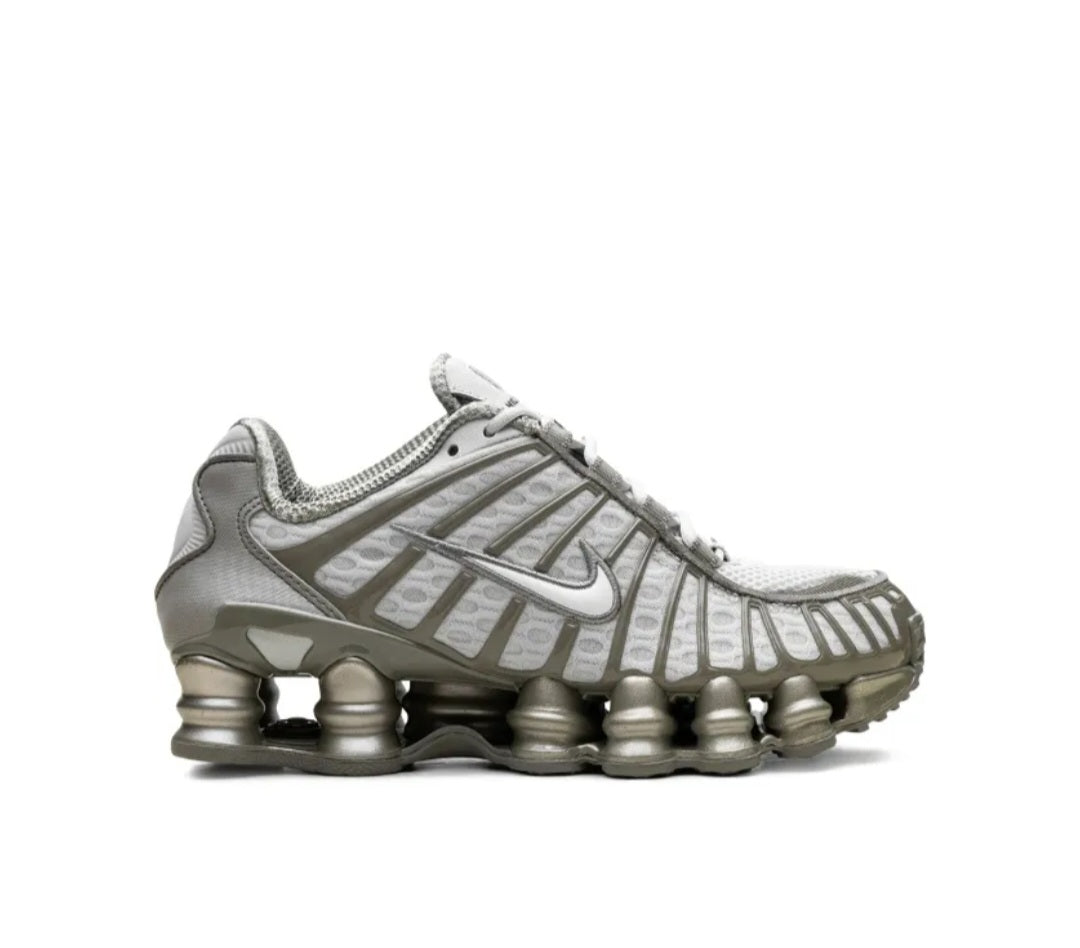 Nike
Shox TL "Light Silver/White/Light Army